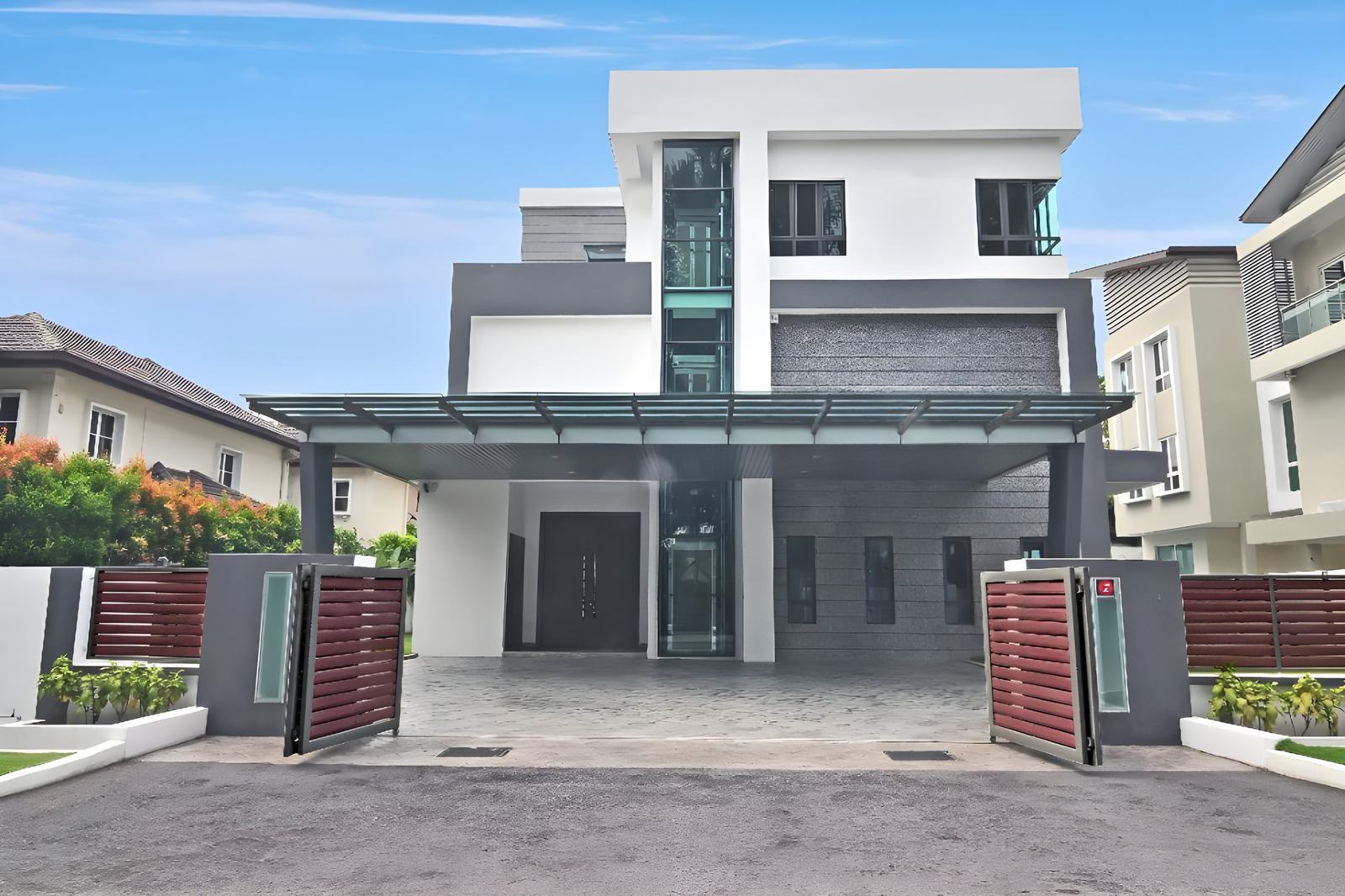 Custom bungalow unit at USJ 5